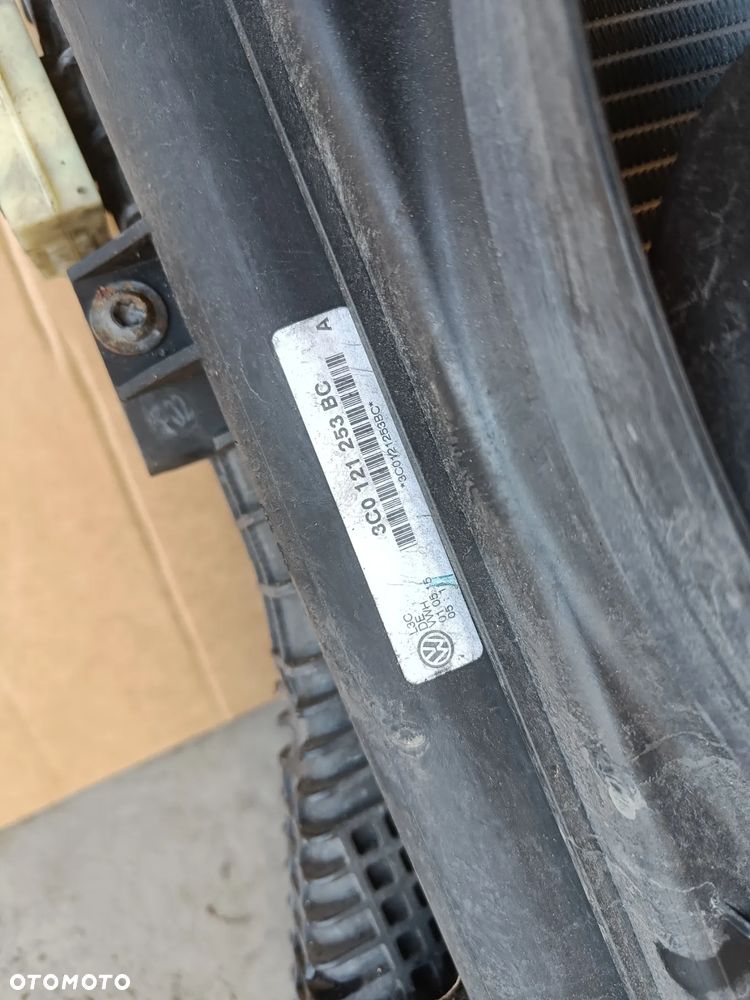 Chłodnice Wentylator 2.0 TDI VW CC Passat Tiguan Sharan Seat Audi VW 1K0121207BC 1K0121205AD 3C0121253BC 3C0145805AM - 3