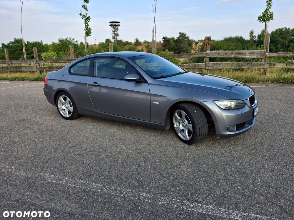 BMW Seria 3 320i - 10