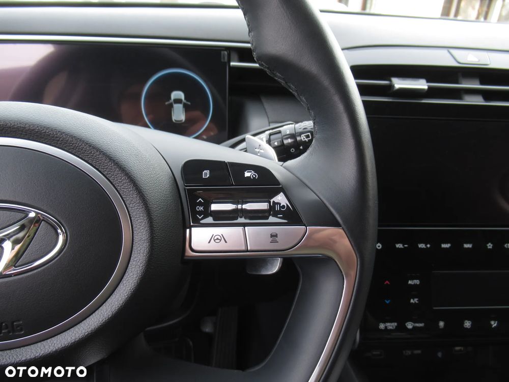 Hyundai Tucson 1.6 T-GDi HEV Executive 2WD - 16