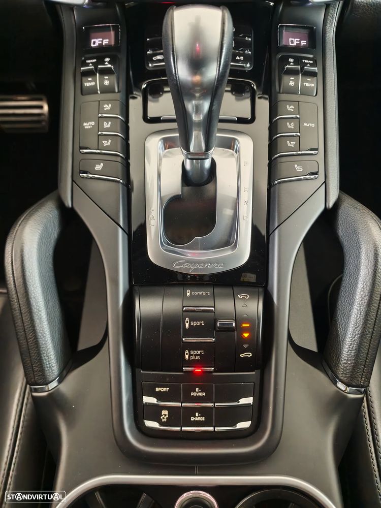 Porsche Cayenne S E-Hybrid Platinum Edition - 29