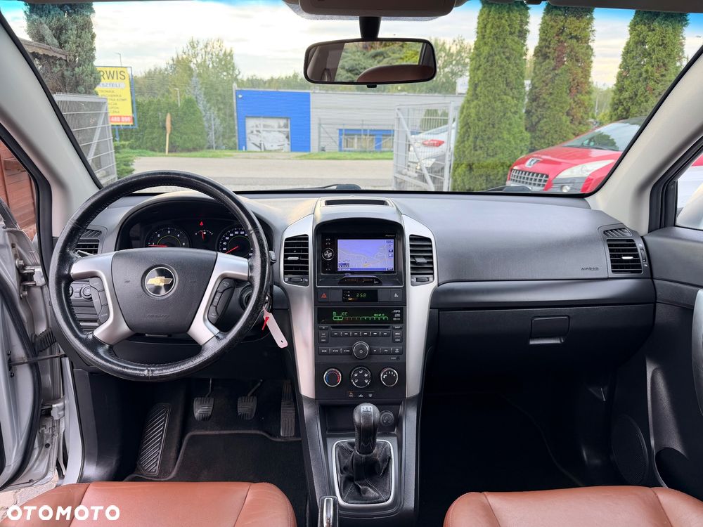 Chevrolet Captiva 2.0 d LS - 14