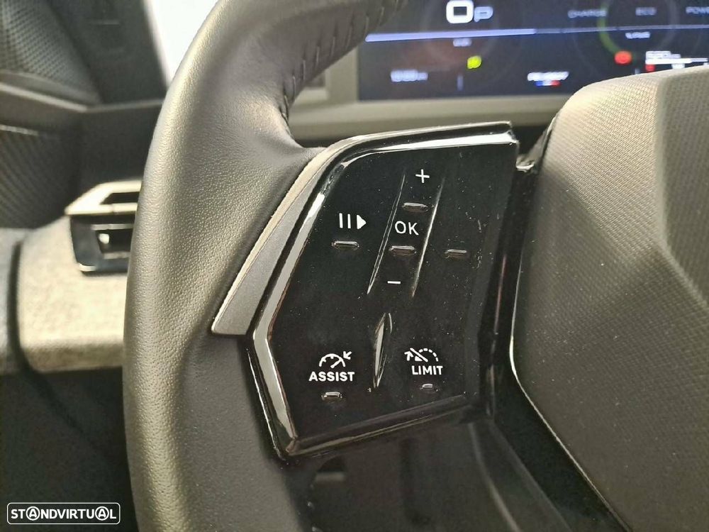 Peugeot 5008 1.2 Hybrid Allure e-DCS6 - 16