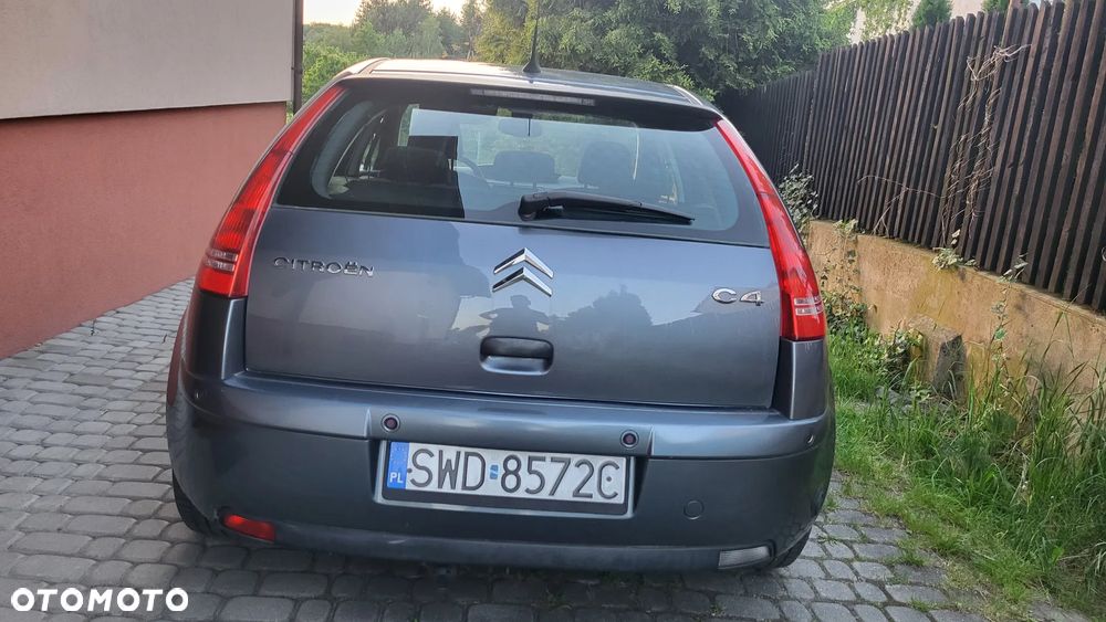 Citroën C4 1.6 16V Impress - 25