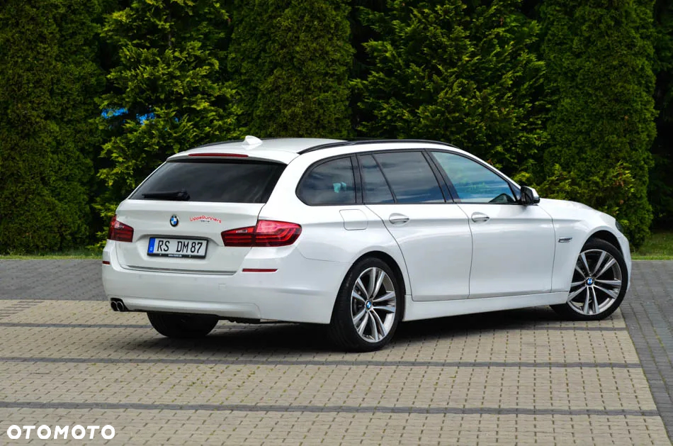 BMW Seria 5 520d Touring Luxury Line - 14