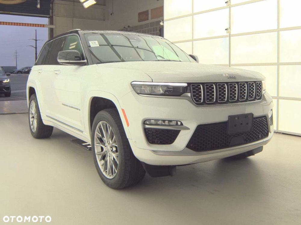 Jeep Grand Cherokee - 4