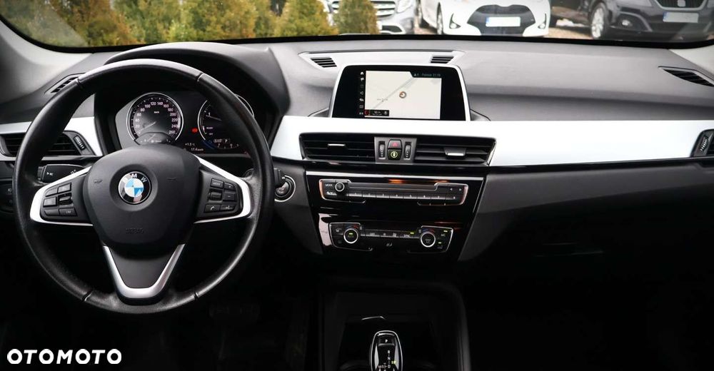 BMW X1 - 15