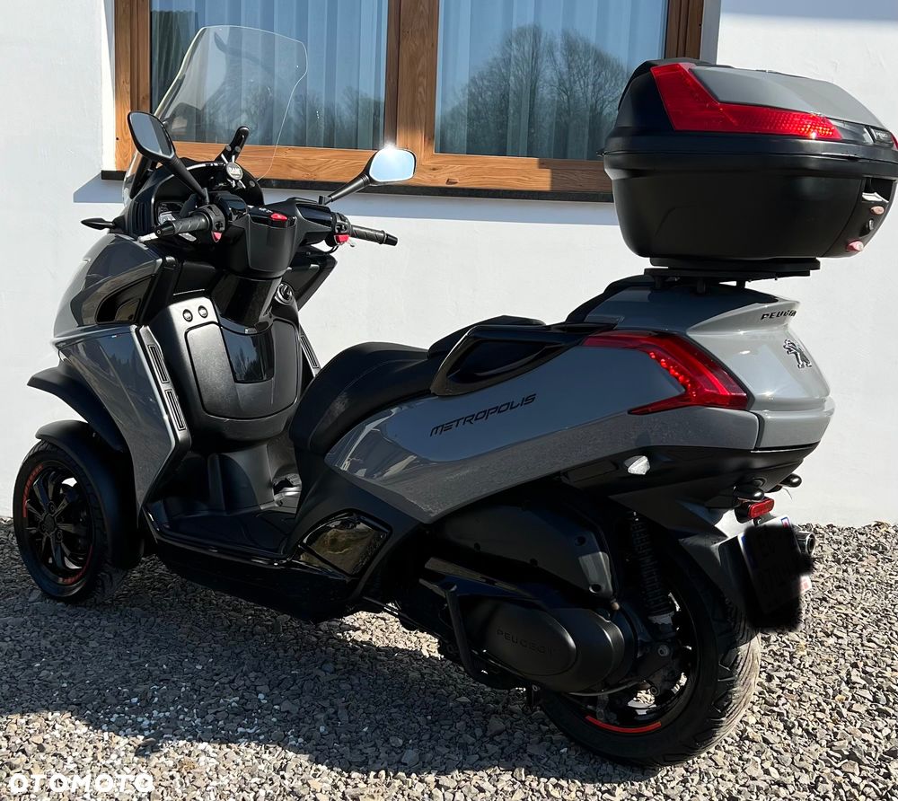 Peugeot Metropolis - 6