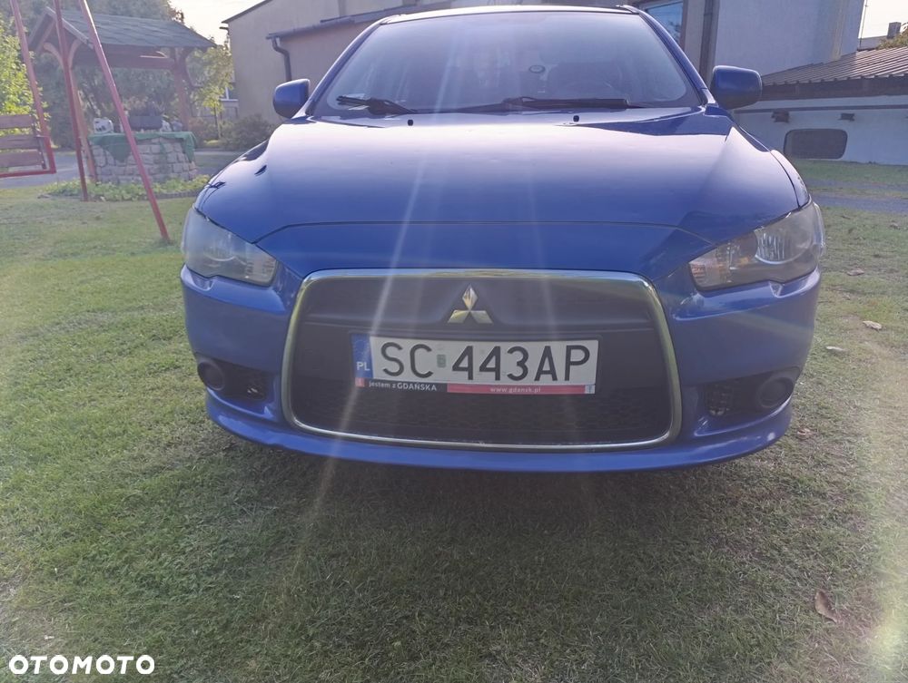 Mitsubishi Lancer - 10