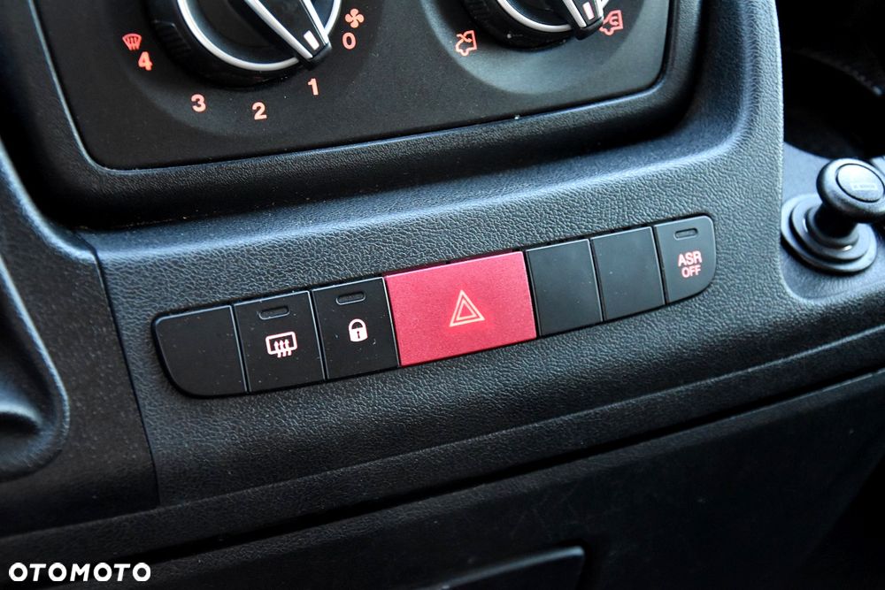 Peugeot BOXER 140 2.2 BLUEHDI L4H2 - 33