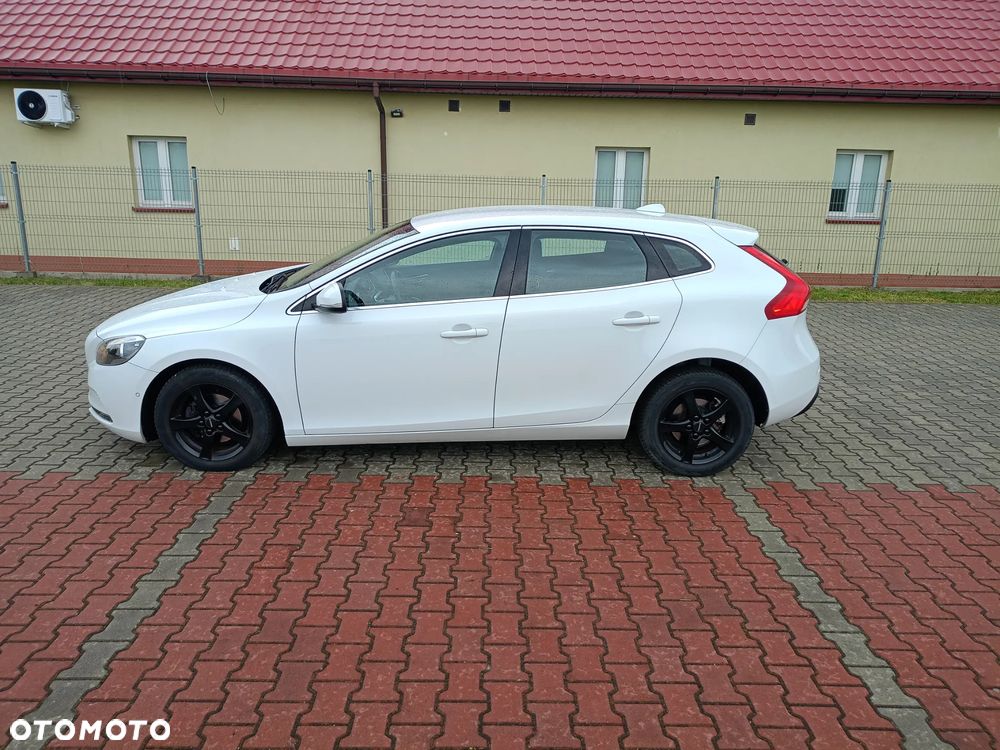 Volvo V40 D2 Drive-E Momentum - 2