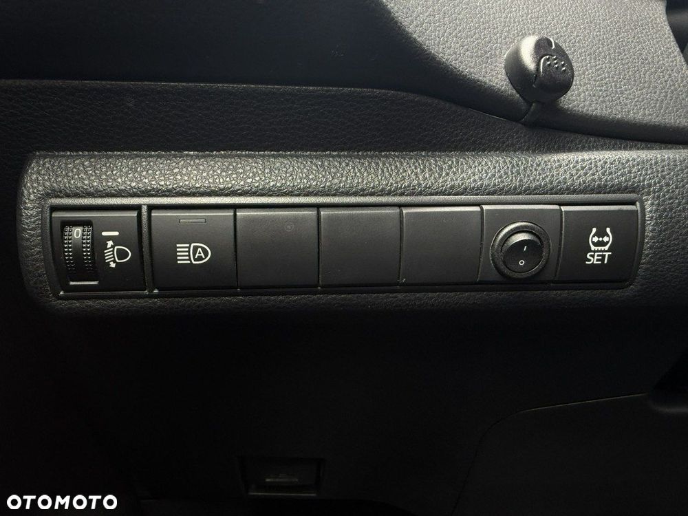 Toyota Corolla 1.5 Comfort MS - 32