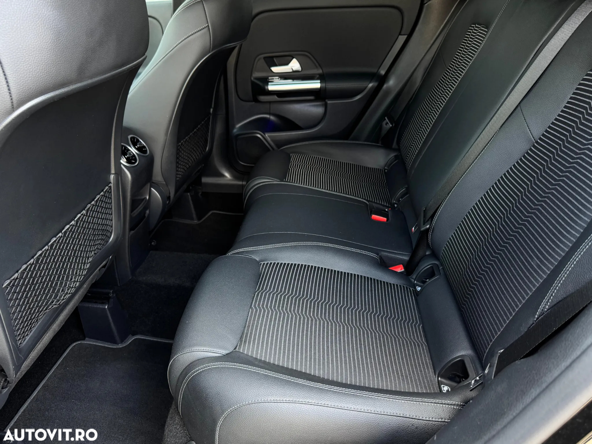 Mercedes-Benz GLA 250 e 8G-DCT Progressive - 14
