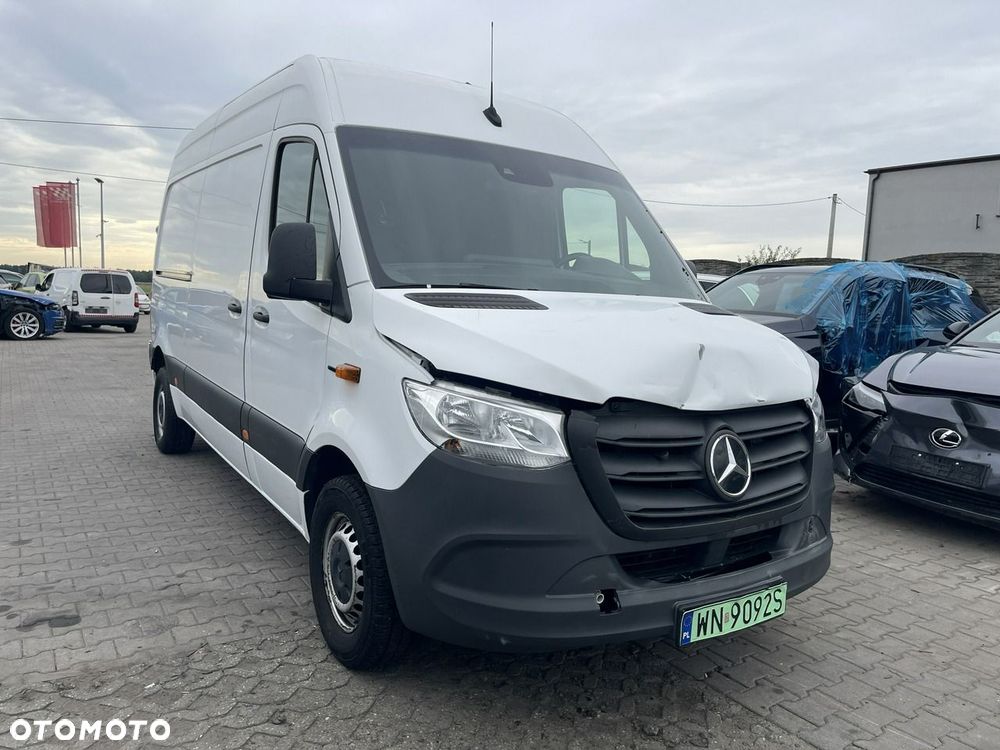 Mercedes-Benz Sprinter - 7