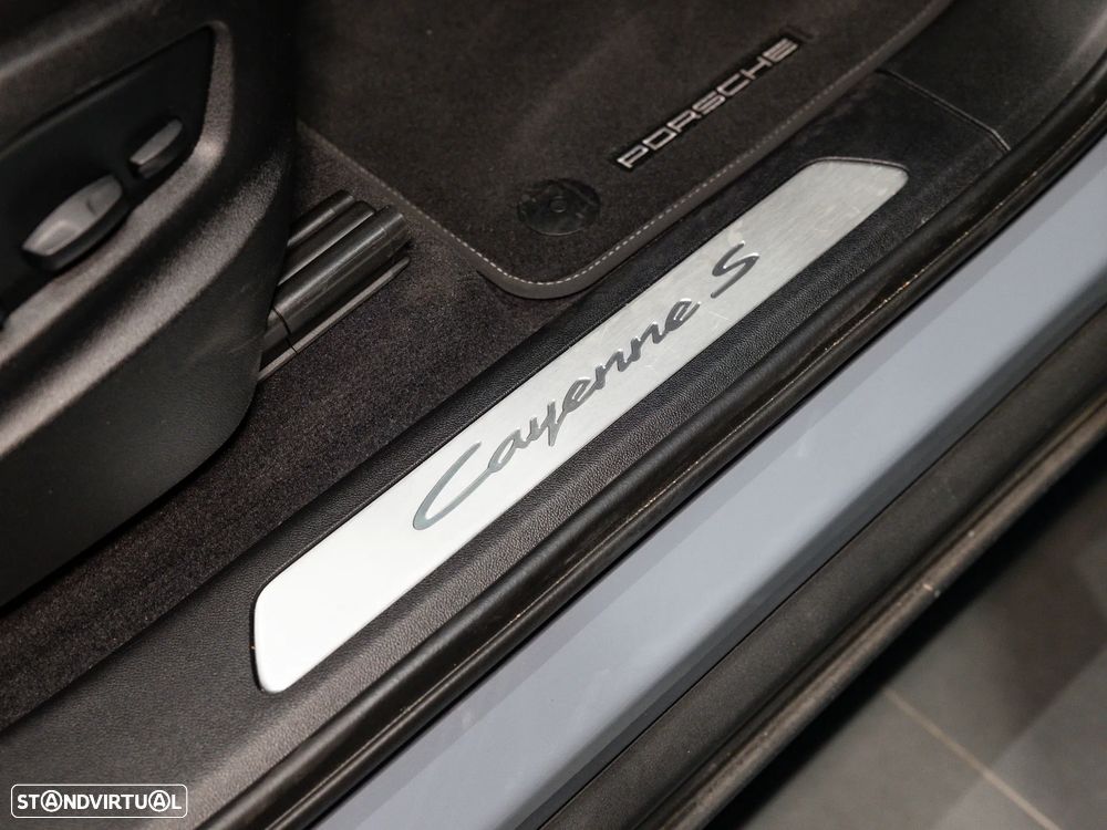Porsche Cayenne S E-Hybrid - 41