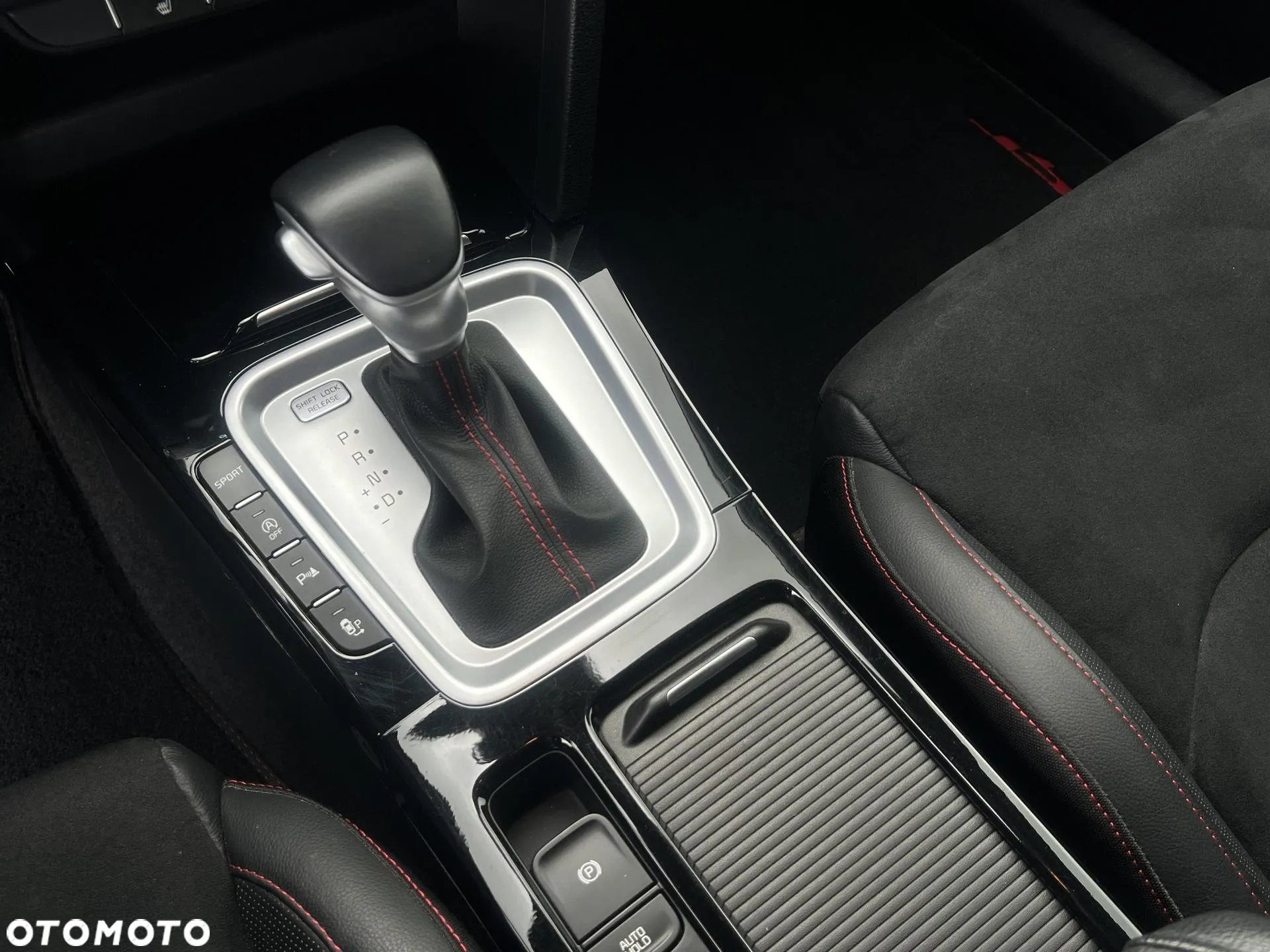 Kia ProCeed 1.6 T-GDI GT DCT - 15