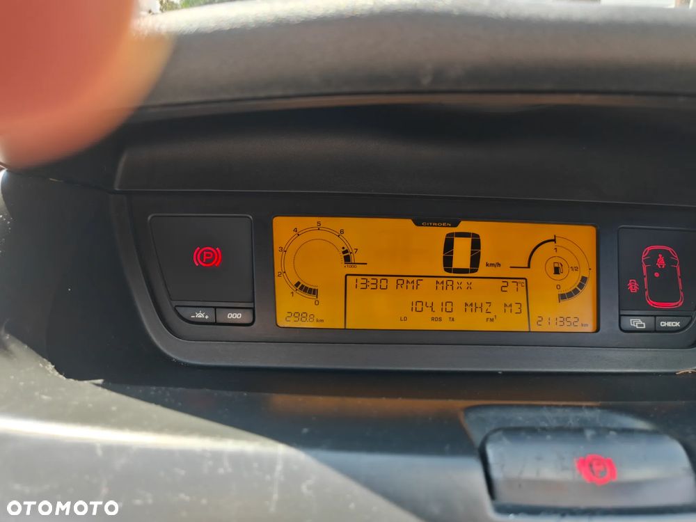 Citroën C4 Picasso 1.8 16V Confort - 10