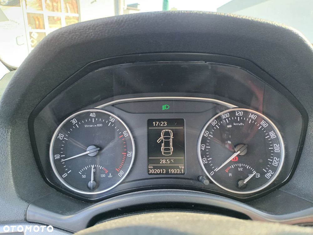Skoda Octavia 1.8 TSI Ambiente - 5