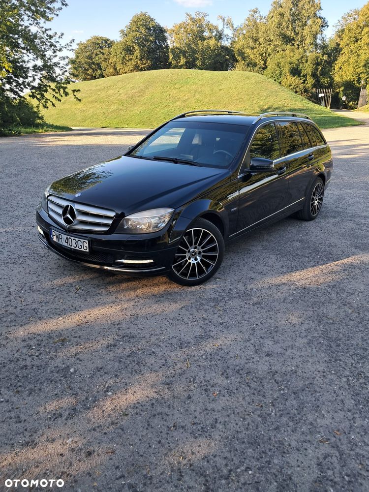 Mercedes-Benz Klasa C 220 CDI DPF Automatik BlueEFFICIENCY Avantgarde - 1