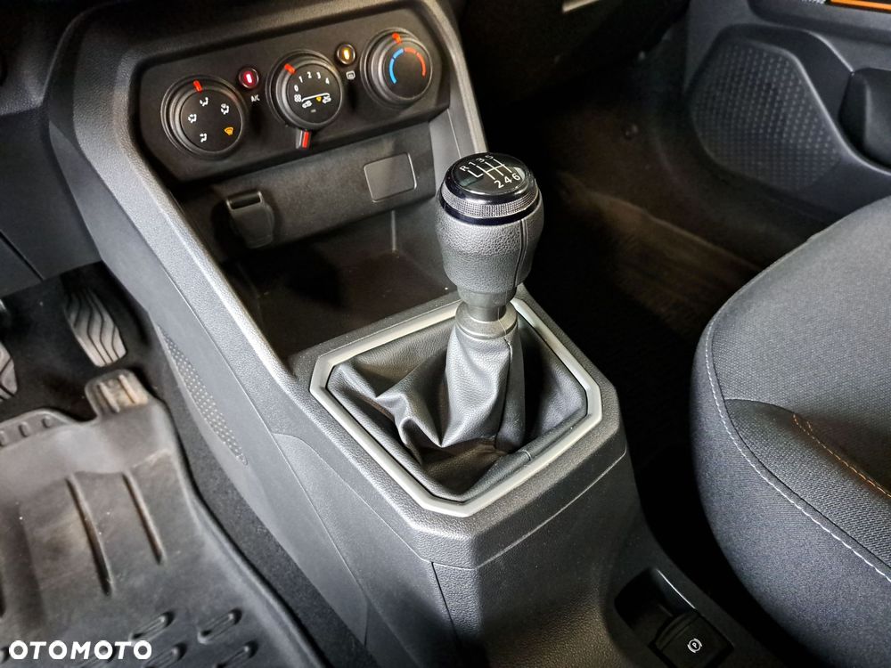 Dacia Sandero - 26