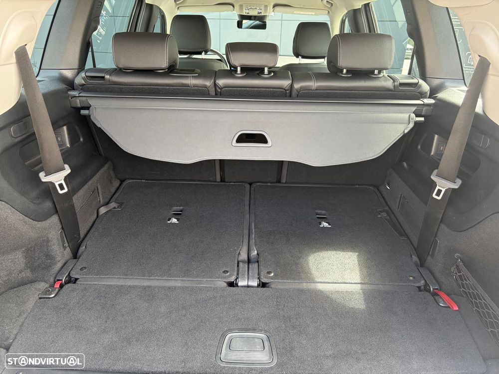 Mercedes-Benz GLB 180 d Progressive - 15