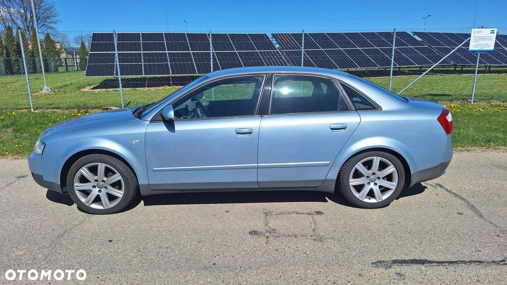 Audi A4 Limousine - 15