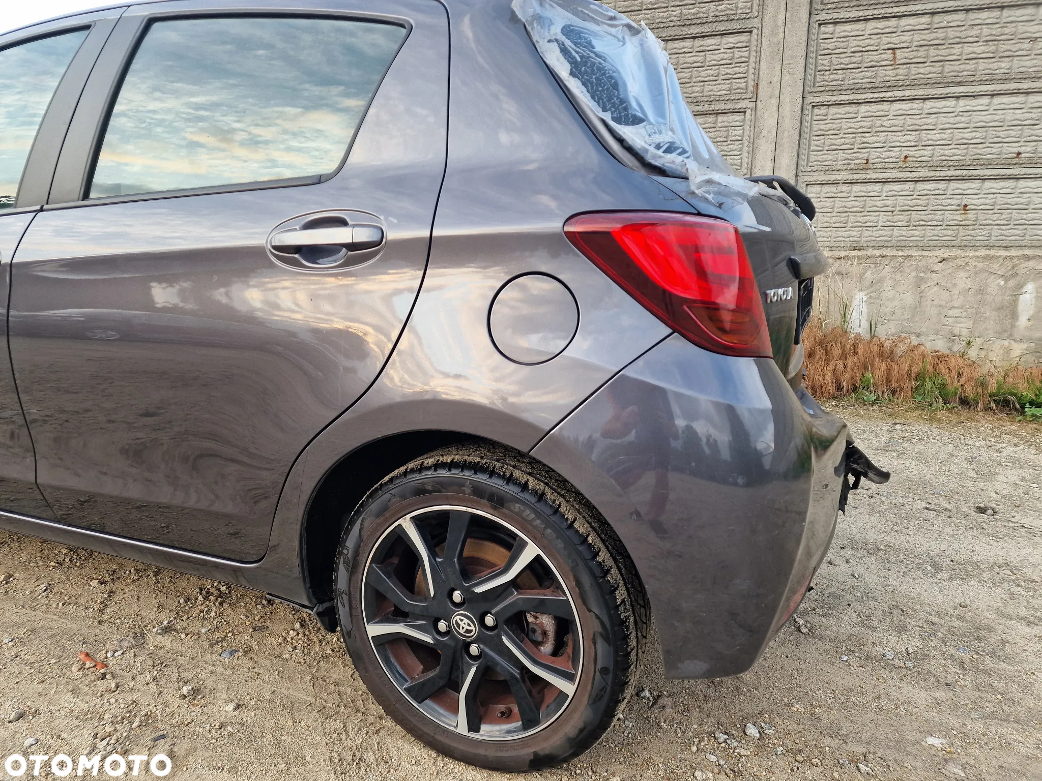 Toyota Yaris - 18