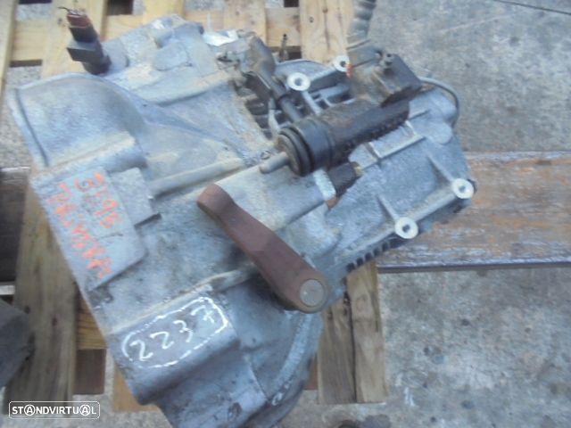 Caixa Velocidades 2J6 NISSAN  PRIMERA P11 2001 2.0D 90CV 5P CINZENTO DIESEL 5 VELOCIDADES - 1