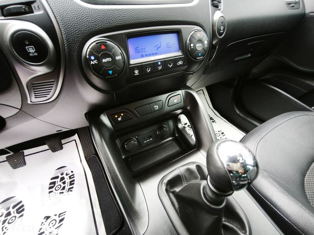 Hyundai ix35 - 12