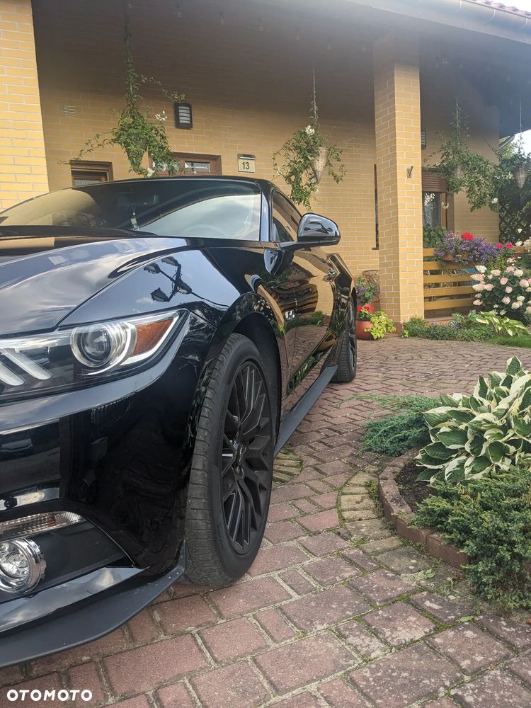 Ford Mustang 5.0 V8 Black Edition - 27