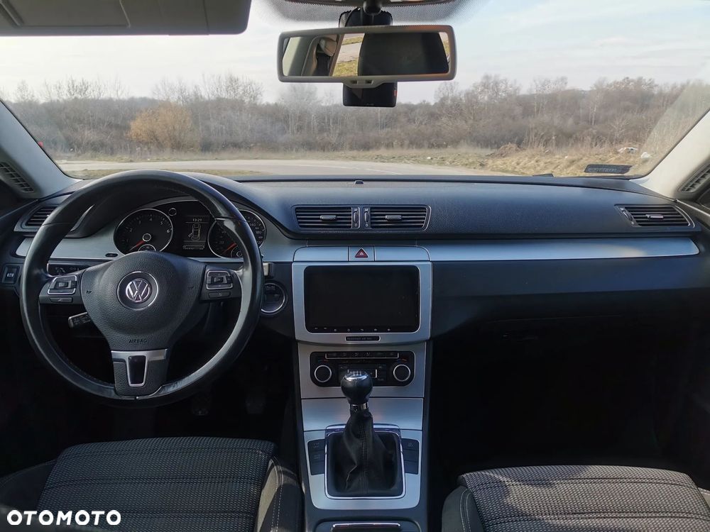 Volkswagen Passat CC - 2
