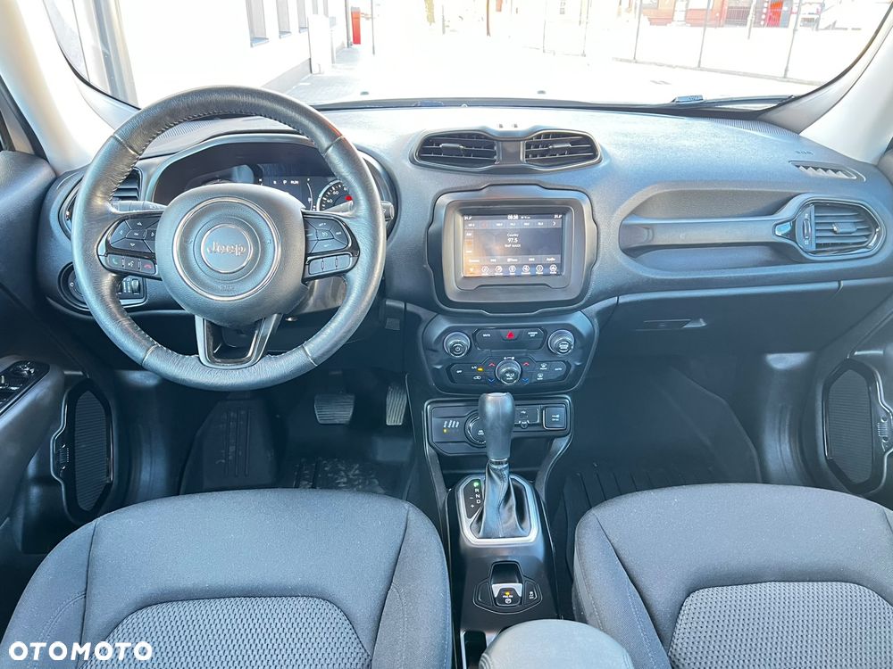 Jeep Renegade - 17