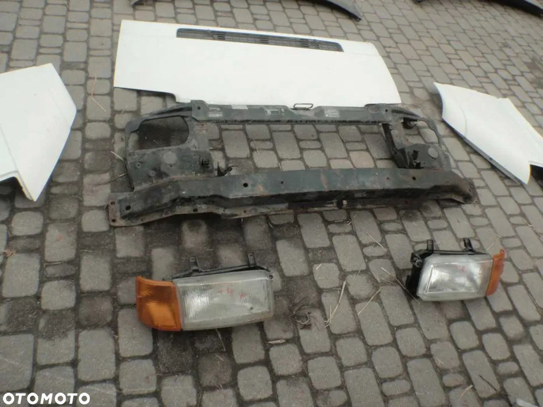 belka górna z pasa przedniego vw t4 transporter 96-03 - 3