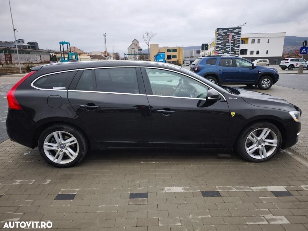 Volvo V60 D6 Plug-In-Hybrid AWD Geartronic Summum - 7