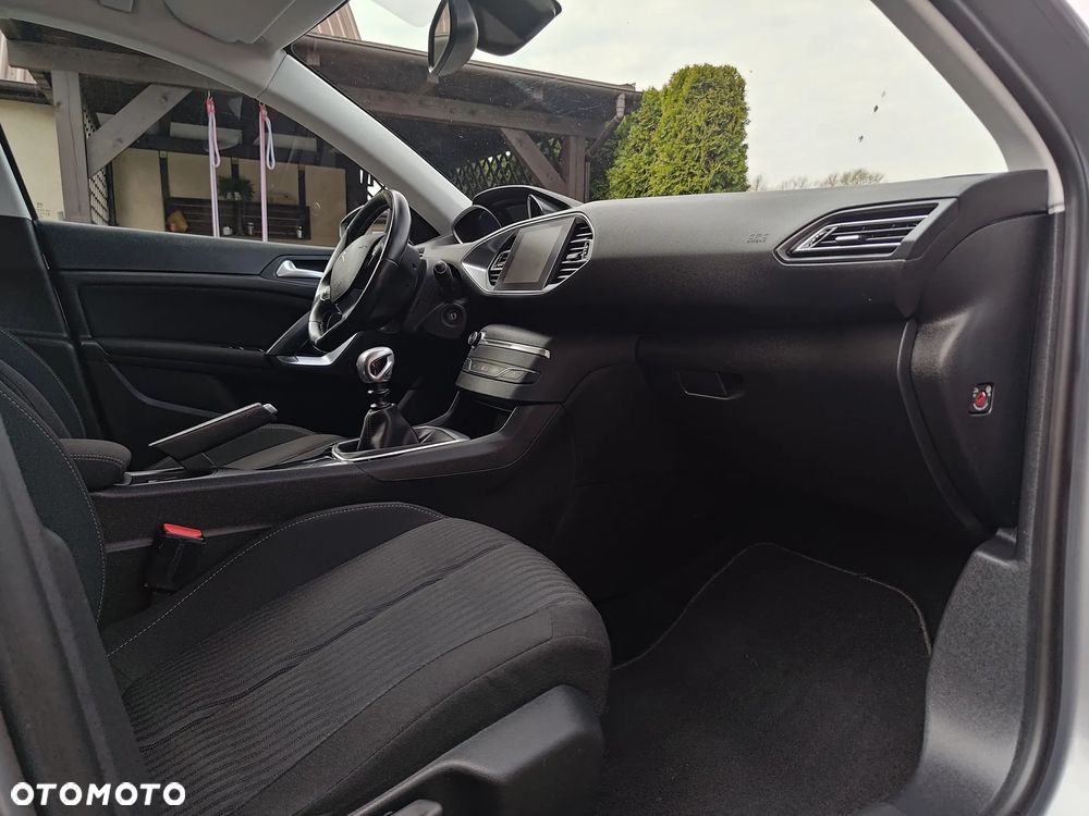 Peugeot 308 BlueHDi 120 Stop & Start Allure - 22