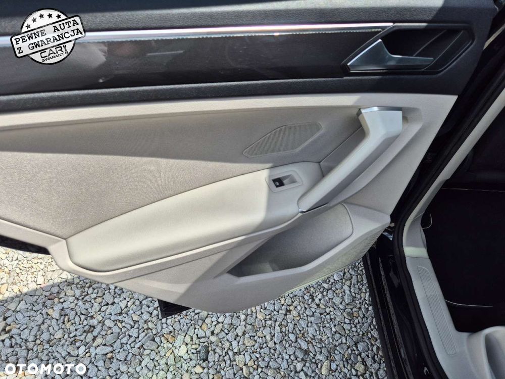 Volkswagen Tiguan - 28