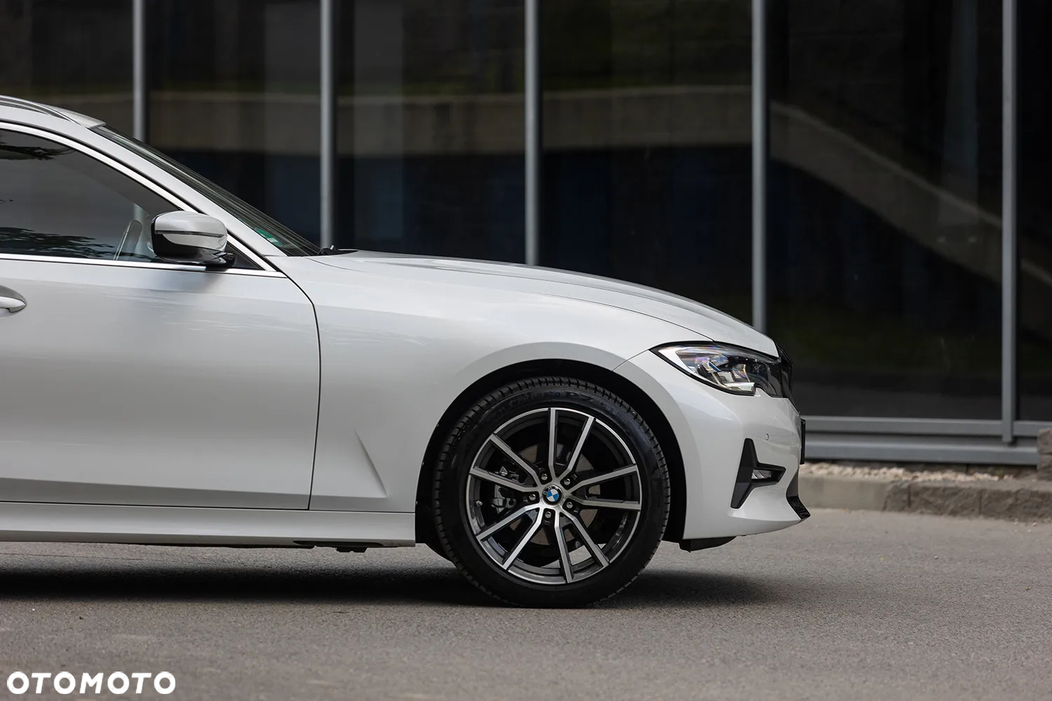 BMW Seria 3 318d Touring Sport Line - 8