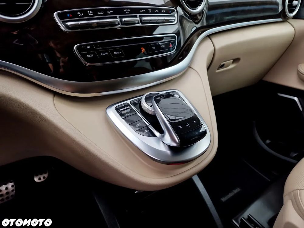 Mercedes-Benz Klasa V 250 (BlueTEC) d Avantgarde 7G-Tronic (d³ugi) - 8