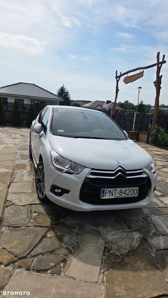 Citroën DS4 HDi 165 Pure Pearl - 1