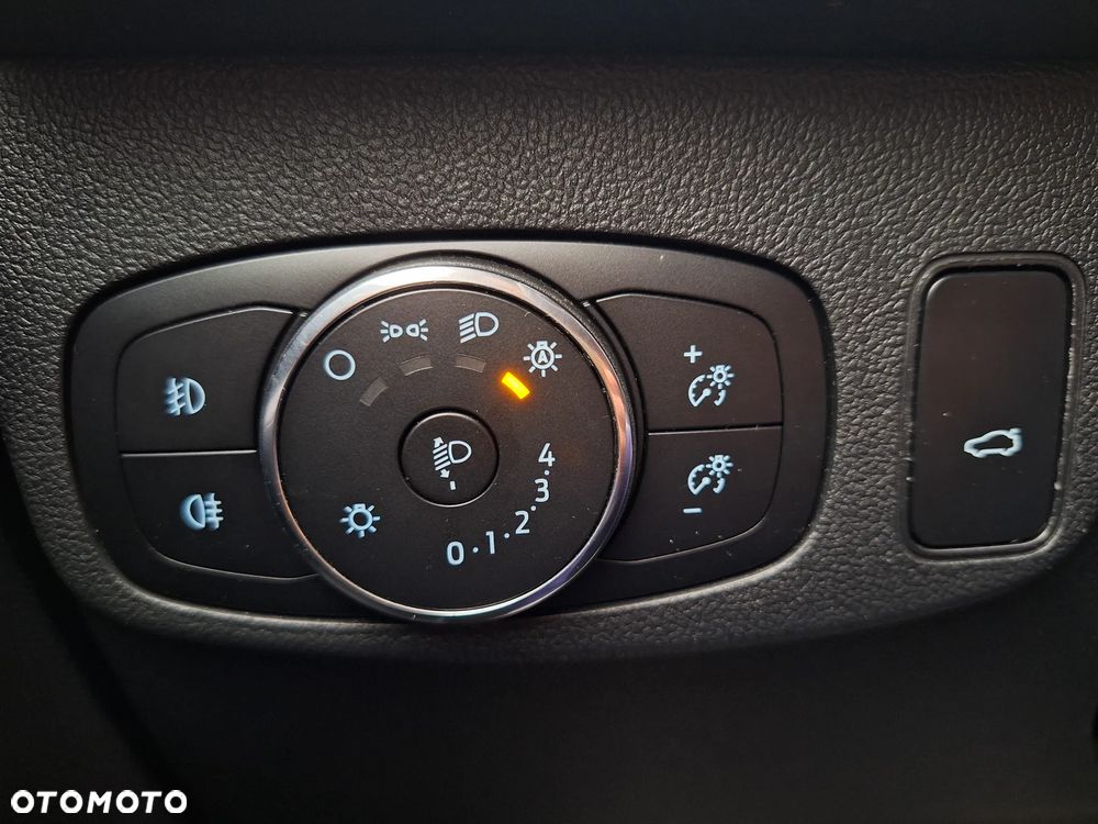 Ford Focus 1.5 EcoBoost ST-Line X - 39
