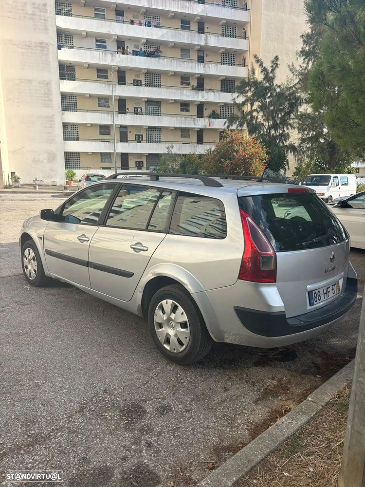 Renault Mégane Break 1.5 dCi Authentique - 4