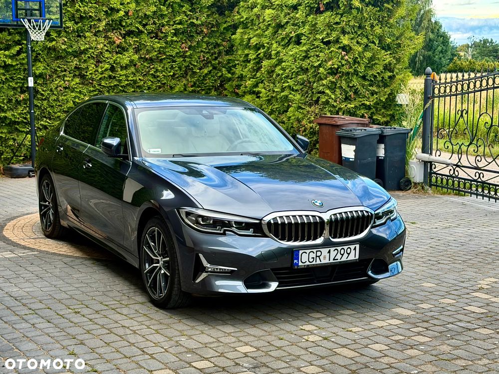 BMW Seria 3 330e Luxury Line sport - 14