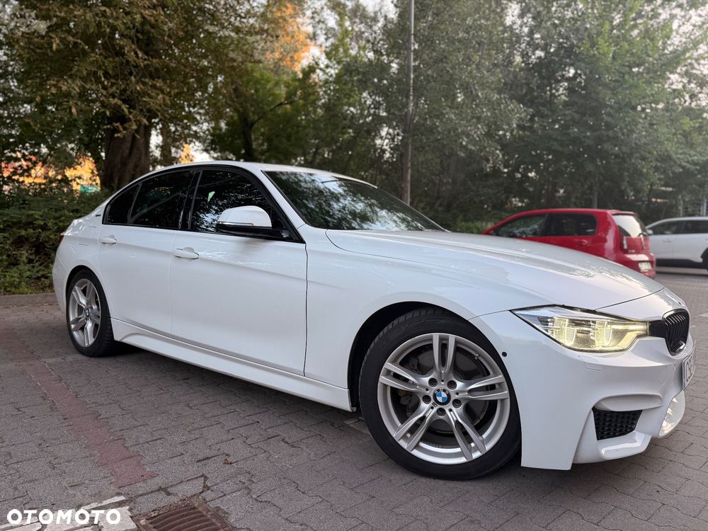 BMW Seria 3 330e iPerformance M Sport - 4