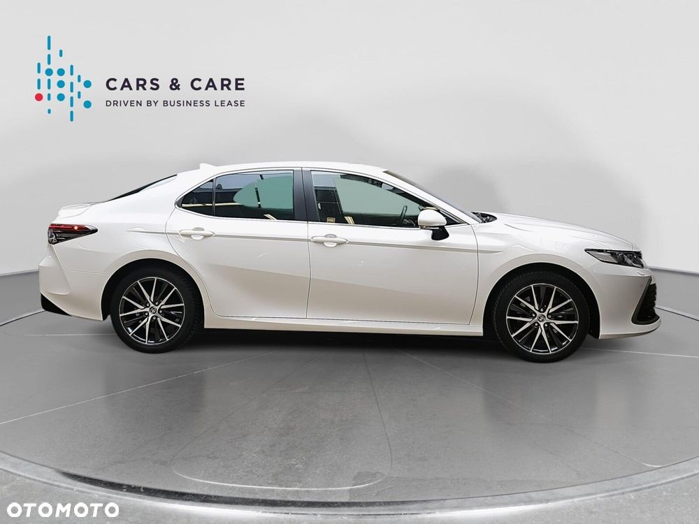 Toyota Camry 2.5 Hybrid Prestige CVT - 24