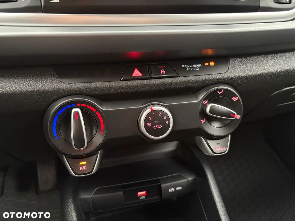 Kia Rio - 13