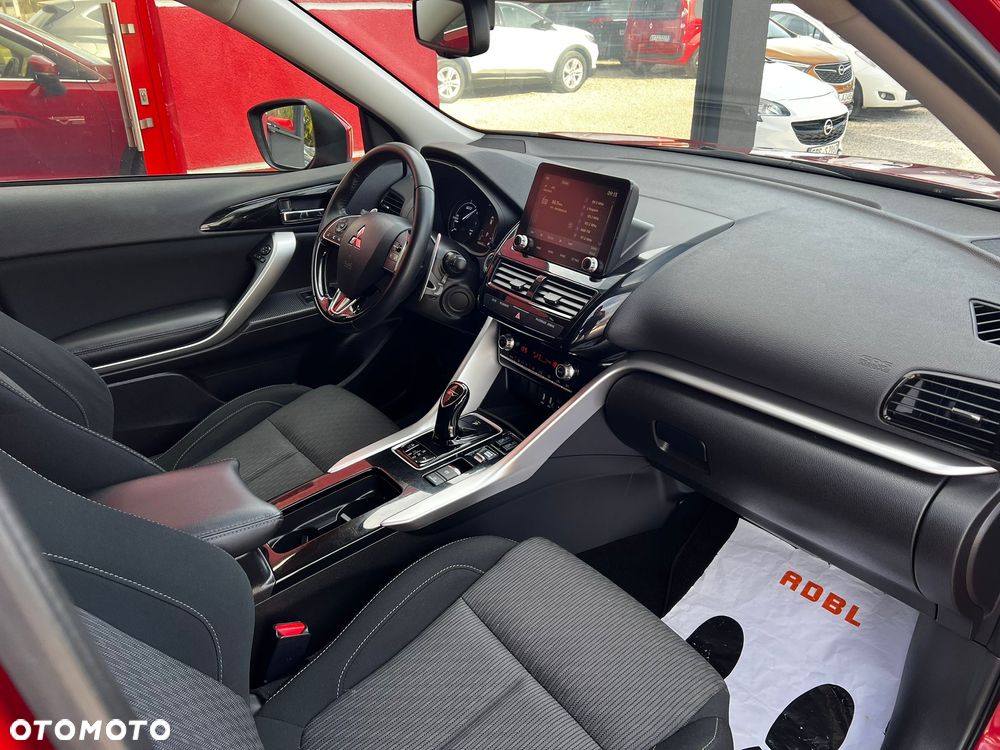 Mitsubishi Eclipse Cross 4WD Plus Select - 32