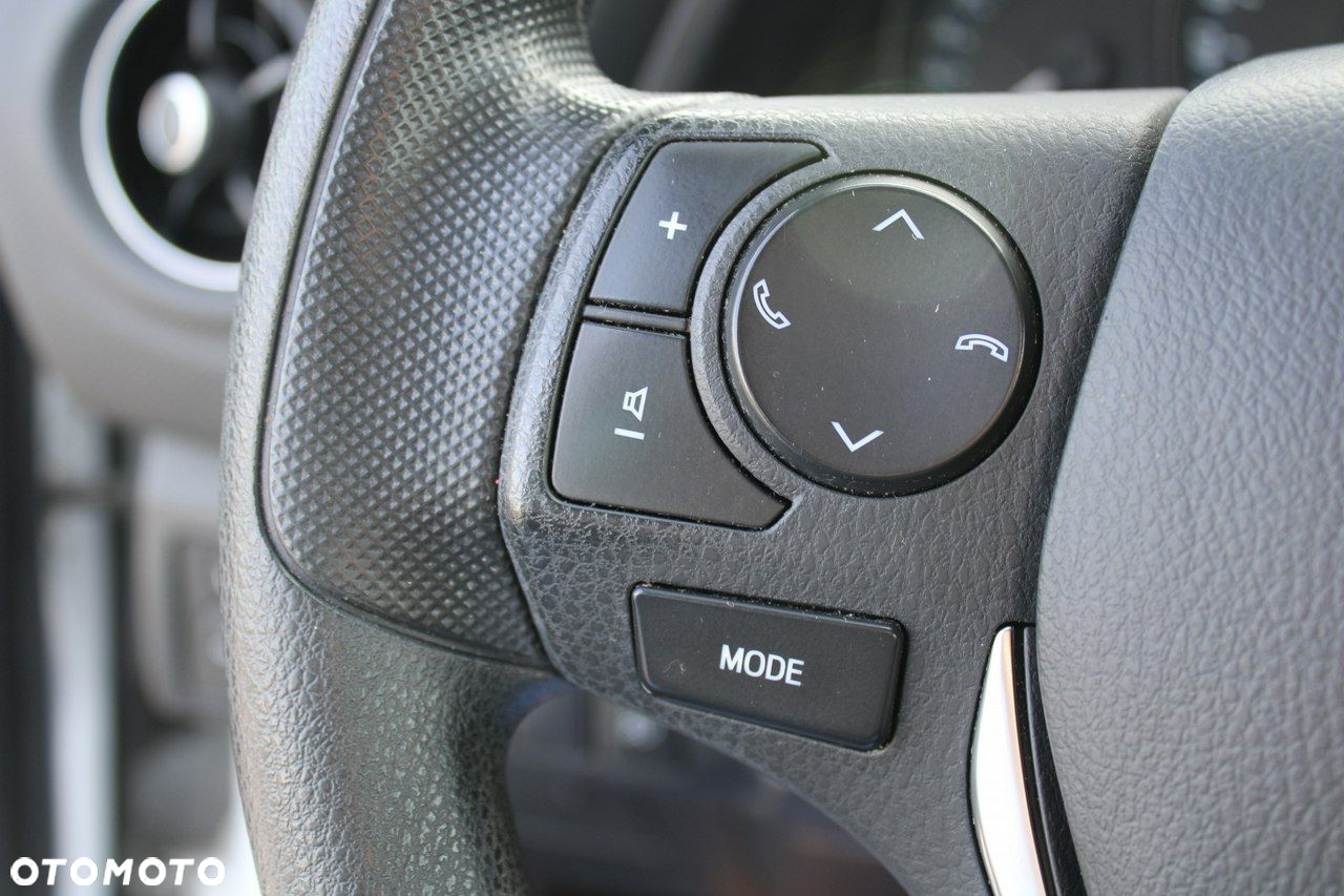 Toyota Auris - 18
