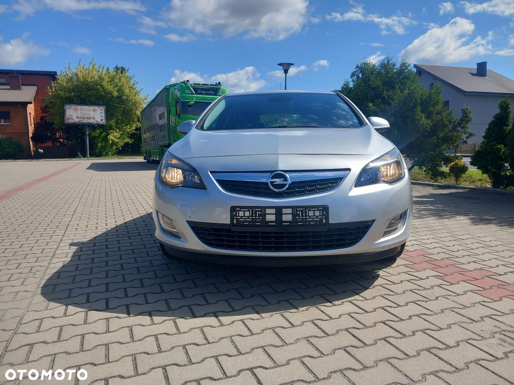 Opel Astra 1.4 T Sport - 11