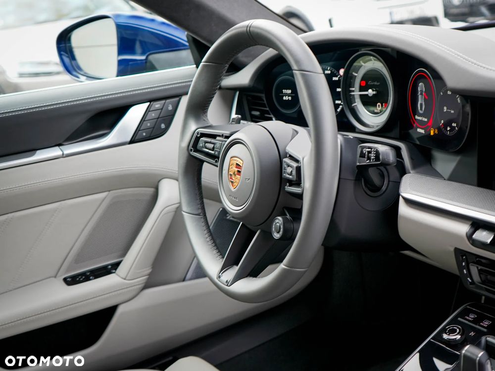 Porsche 911 Turbo - 32