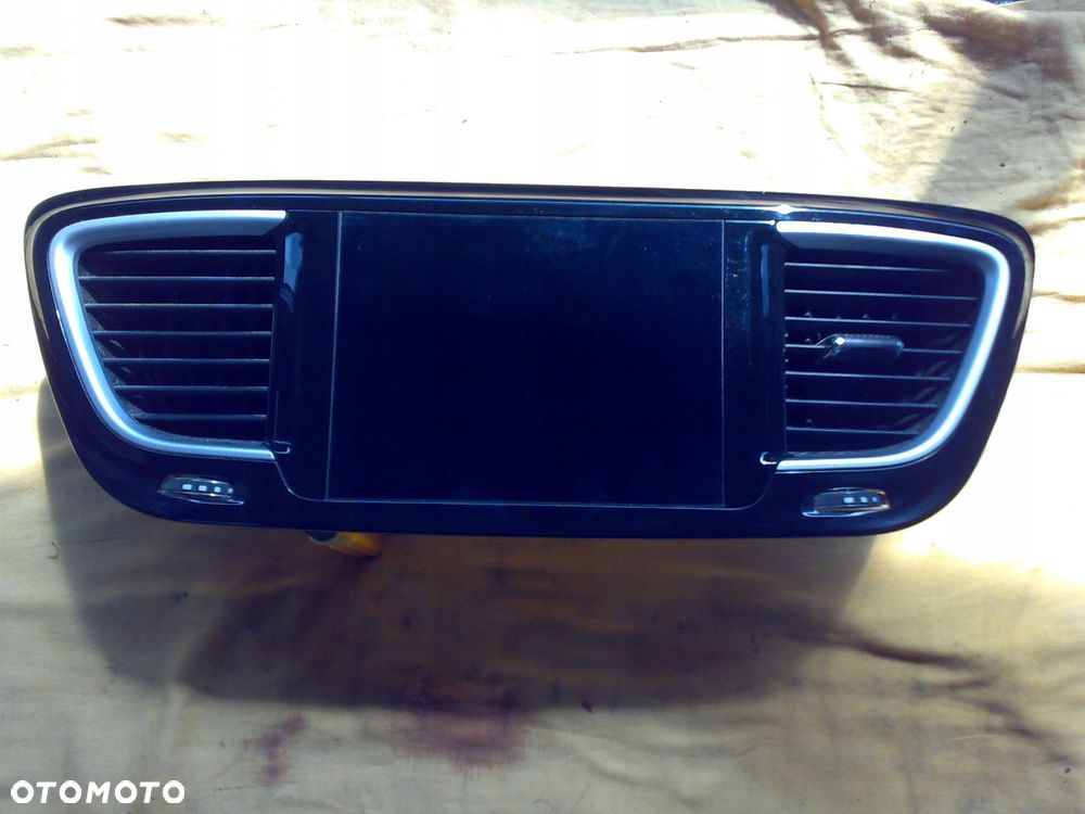 chrysler pacifica 2017 - radio wyświetlacz ramka ekran idealny p68316175ab - 3