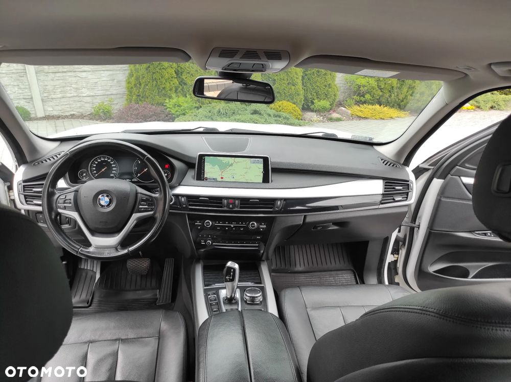 BMW X5 xDrive25d - 29